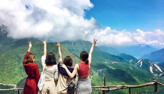 Mơ thấy đi du lịch với một đoàn người đánh con gì? Mơ thấy đi du lịch với một đoàn người đánh con gì?