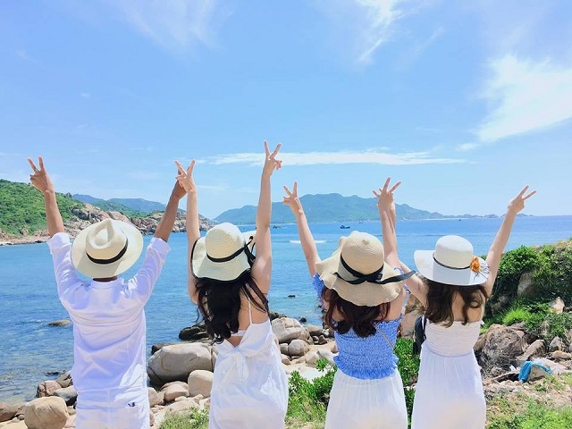 Ngủ mơ du lịch cùng bạn bè là điềm báo tốt lành Ngủ mơ du lịch cùng bạn bè là điềm báo tốt lành