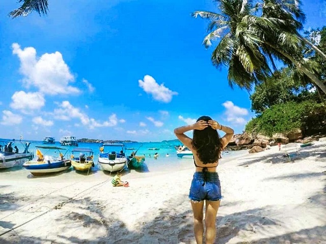 Mơ đi du lịch biển đánh con gì là may mắn?