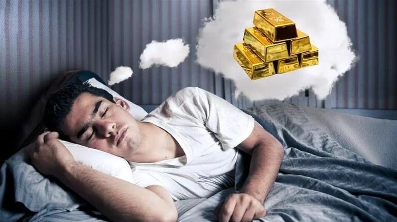 Sau giấc mơ thấy nhiều tiền và vàng cần làm gì?