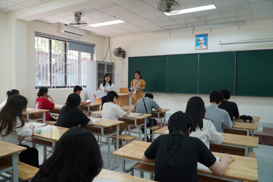 Mơ đi học muộn phản ánh áp lực công việc Mơ đi học muộn phản ánh áp lực công việc