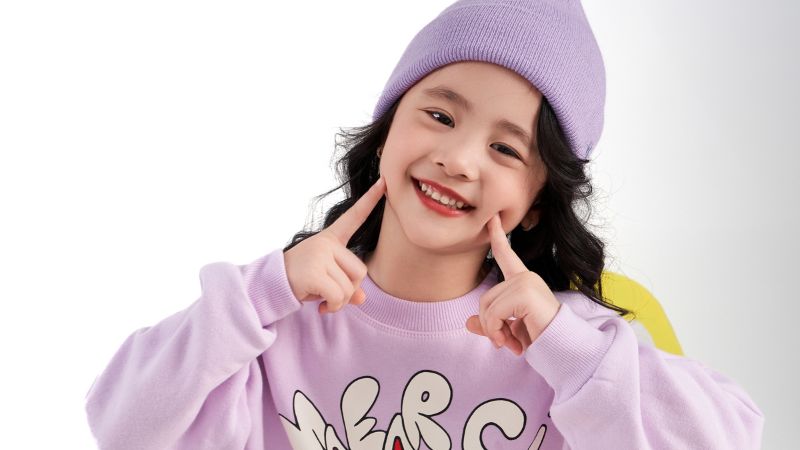 Nằm mơ thấy con nít cười dự báo may mắn đến